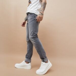 FORCA’s Slim Tapered Washed Jeans: The Perfect Fit