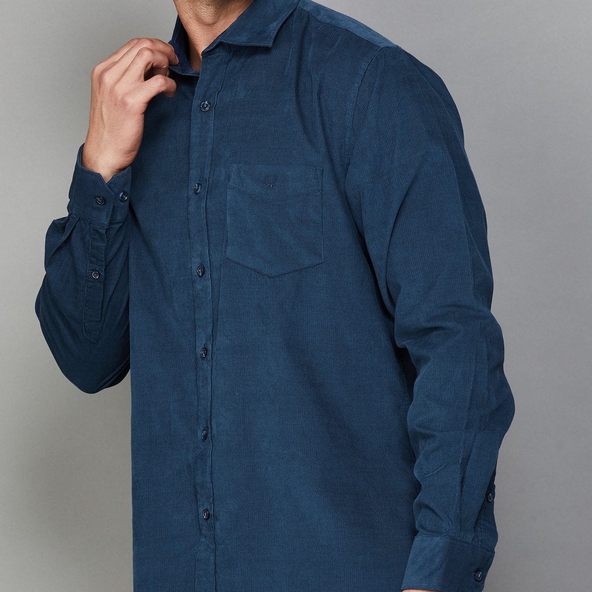 ALLEN SOLLY Solid Shirt Reinvented: The Sporty Classic