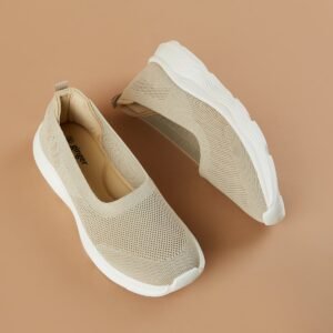 GINGER: Effortless Knitted Slip-On Comfort